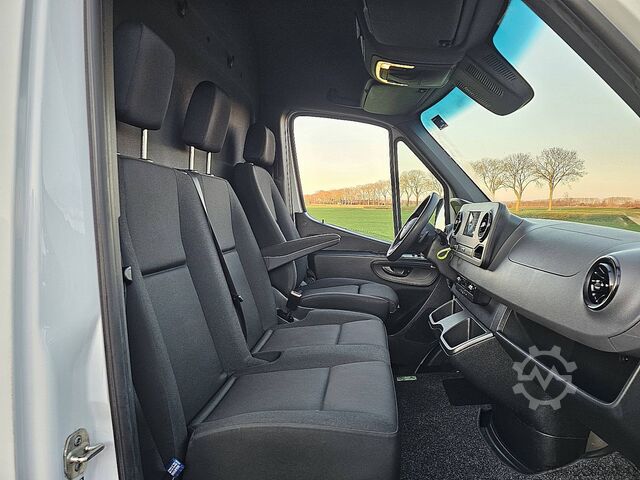 Hochdachkombi MERCEDES-BENZ SPRINTER 317 L3H2 Maxi Automaat!