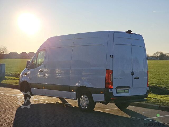 Hochdachkombi MERCEDES-BENZ SPRINTER 317 L2H2 Mbux RWD!