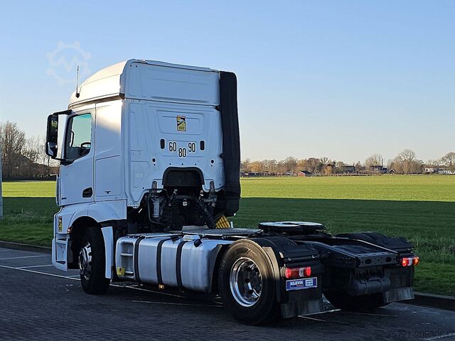 Standard-SZM MERCEDES-BENZ ACTROS 1848 LS Streamspace 2.30