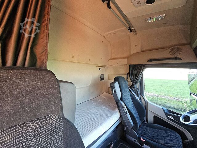 Standard-SZM MERCEDES-BENZ ACTROS 1848 LS Streamspace 2.30
