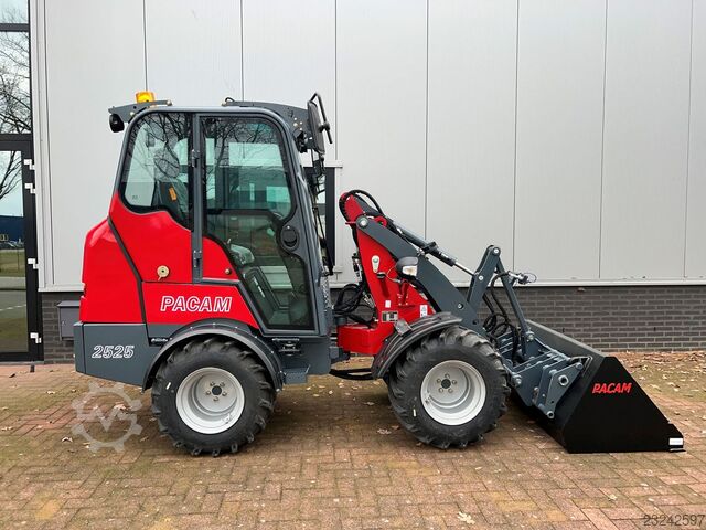Pacam mini loader 2525, 2,100 kg, 25 hp, top quality — SPECIAL OFFER (Weidemann, Giant, Schäffer) PACAM 2525