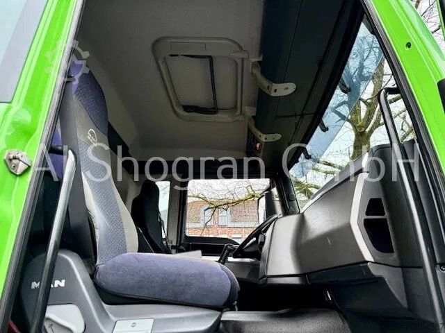 Platform trailer MAN TGS 18.360 Fassi F145AS22 Baustoff/Eu5