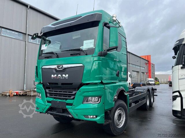Fahrgestell mit Fahrerhaus MAN TGX 33.520 6x4 BB Fahrgestell 4500mm SOFORT