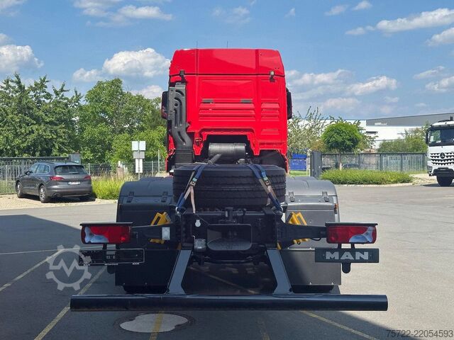 Fahrgestell mit Fahrerhaus MAN TGX 33.520 6x4 BB Fahrgestell 4500mm SOFORT