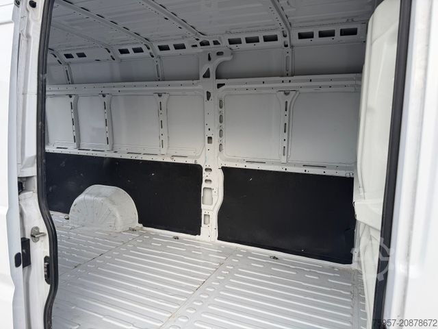 High top van CITROEN Jumper L2H2 / AHK / Klima /118 TKM /Navi/ 3 Sitz