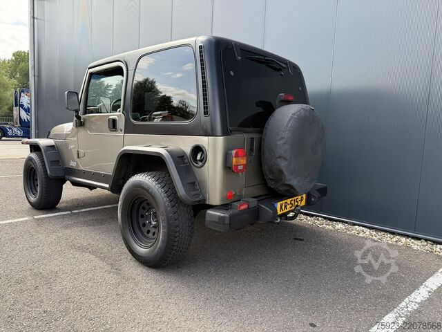 Off-road vehicle Jeep WRANGLER TJ 4.0i 4x4