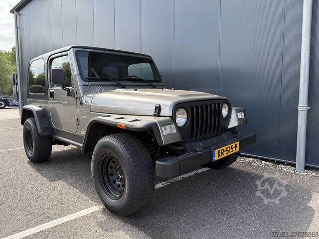 Off-road vehicle Jeep WRANGLER TJ 4.0i 4x4