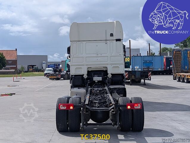 Chassis with cab DAF XF 450