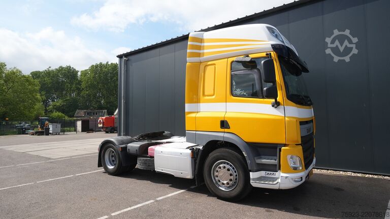 Standard-SZM DAF CF 440 tractor unit