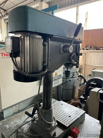 Maxion BT18STP bench drill  