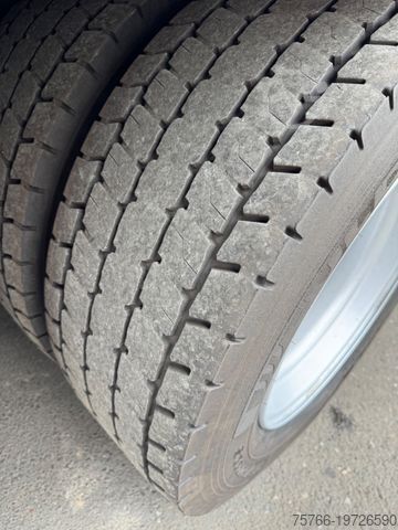 Beverage truck MERCEDES-BENZ ANTOS 2533 L / LBW / 2 x AHK / LENKACHSE