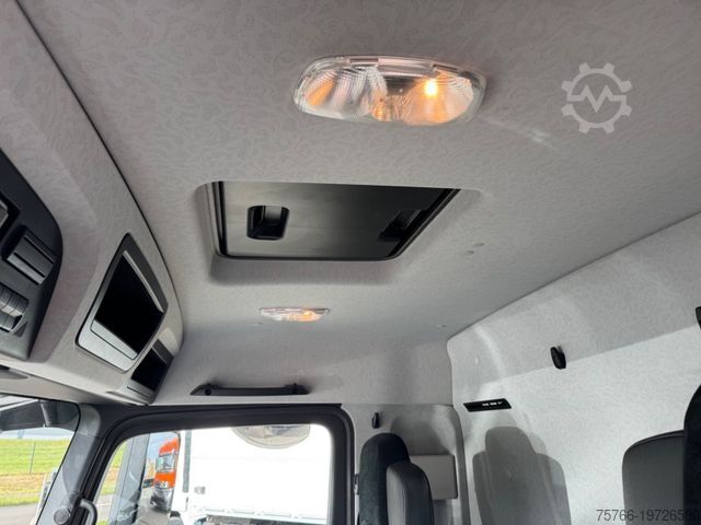 Beverage truck MERCEDES-BENZ ANTOS 2533 L / LBW / 2 x AHK / LENKACHSE