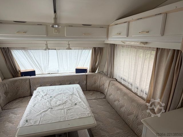 Caravan KIP Hy-Line KH48T Mover Warm Wasser Vorzelt