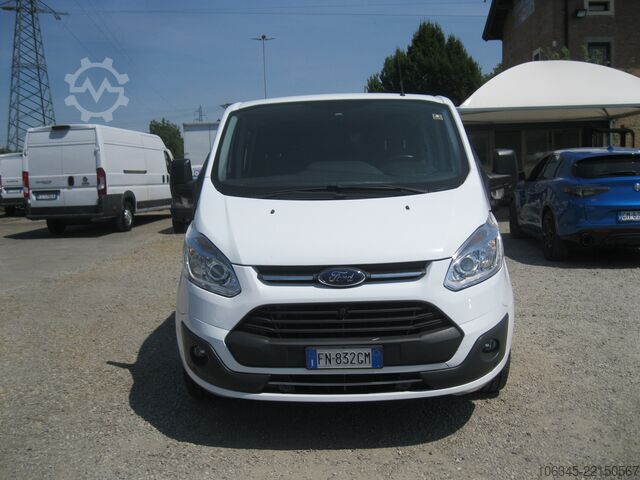 Minibus Ford Transit Custom