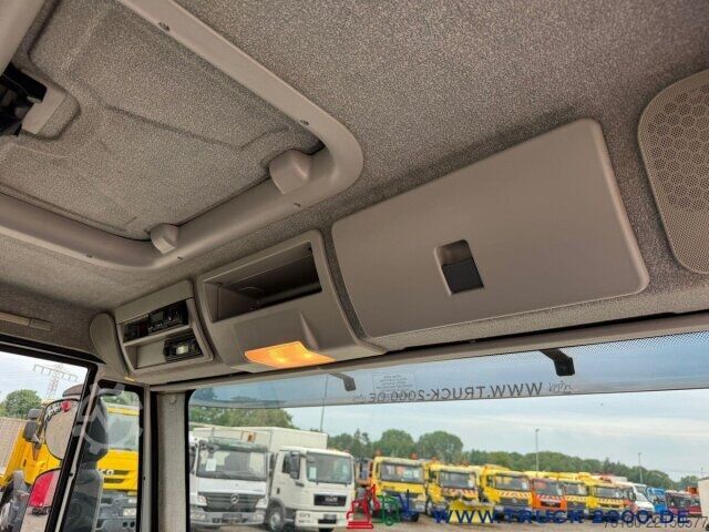 Three-way tipper van Iveco EuroCargo 80E22 3 S. Meiller Klima AHK NUR 197TKM