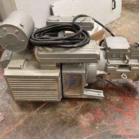 CNC-Bearbeitungszentrum mit Matrixtisch SCM Accord P15