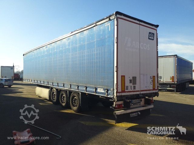 Open semitrailer with tarp Schmitz Cargobull Semitrailer Curtainsider Standard