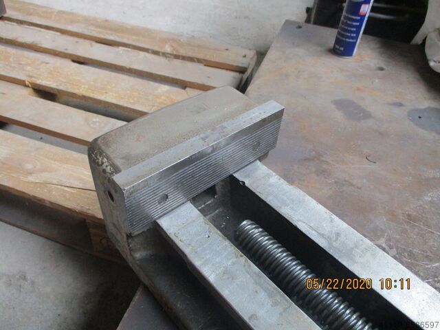 Machine vice unbekannt S200-562