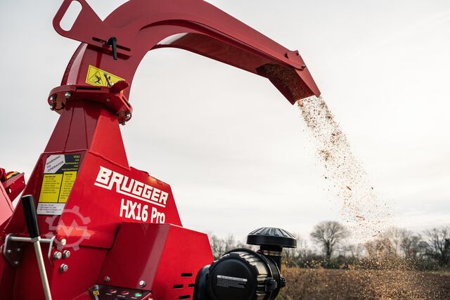 35 hp shredder with road approval Brugger HX16 Pro Benzin-Holzhächsler