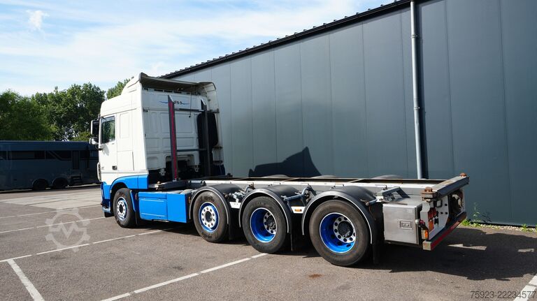 Container transportation DAF XF 510 8x2 20FT container transport truck