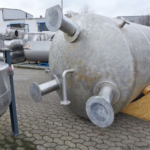 11000 Liter Behälter aus V4A  8981
