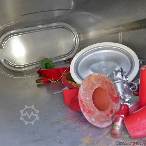 2400 Liter Behälter aus V2A  8896