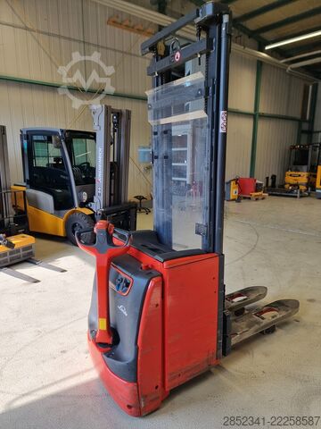 Low-lift pallet truck LINDE L20 mit neuer Batterie und Initialhub