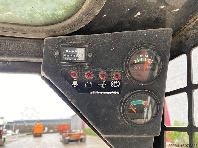 Loader Bobcat S70
