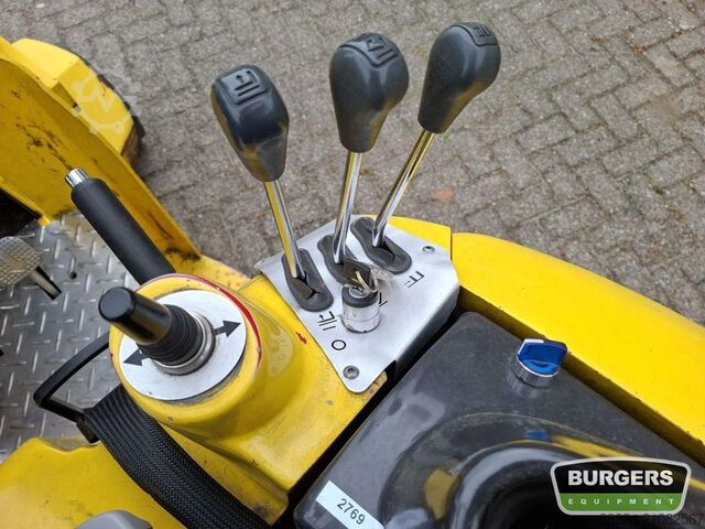 Schmalgang Gabelstapler Flexi Bendi Flexi AC 1200