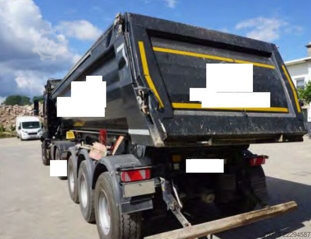 Kipper Auflieger MEILLER KISA 3 Unfallschaden Stahlmulde