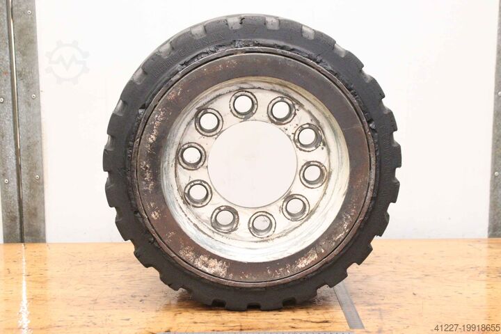 Solid rubber tires Bergougnan 22x12x16