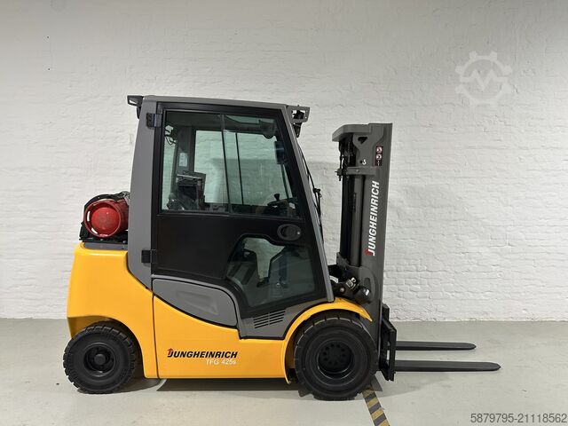 Gabelstapler Jungheinrich TFG 425s | 2500kg | 4400mm | ISS