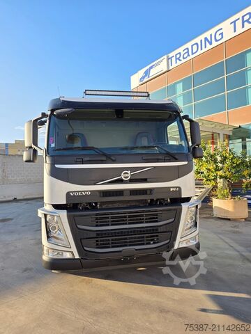 Truck chassis Volvo FM460
