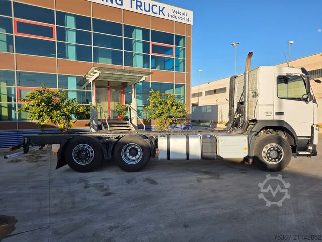 Truck chassis Volvo FM460