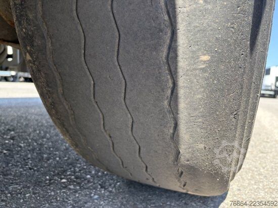 Tipper semitrailer MENCI MENCI KASTENMULDE SL740R,  GETREIDESCHIEBER, LIFTACHSE