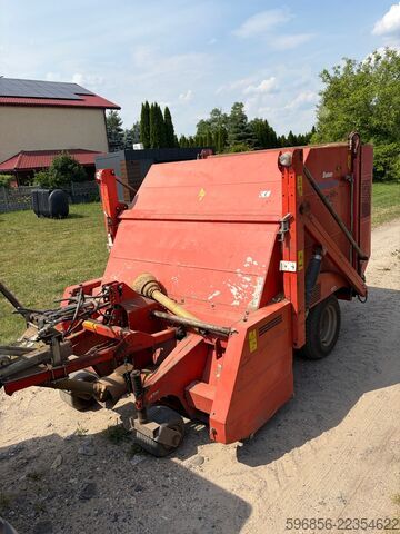 Bohm Wiedenmann Super 300 1.5 m – sweeper-collector for grass and leaves Bohm Wiedenmann Super 300 1.5 m – zamiatarko-zbierarka do trawy i liści Bohm Wiedenmann Super 300 1.5 m – zamiatarko-zbierarka do trawy i liści