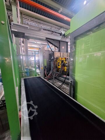 Injection molding machine ENGEL Victory 2460/400
