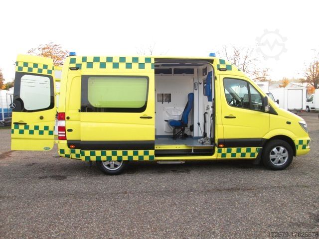 Fire truck MERCEDES-BENZ Sprinter 316 *2+2 Sitzer*Rettungswagen*2xKlima*