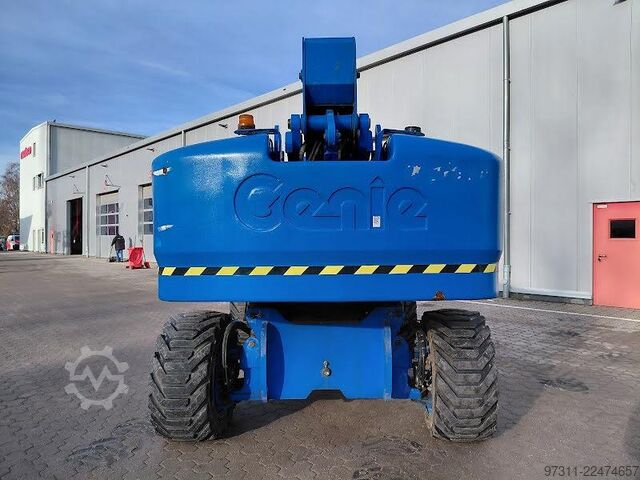 Teleskopbühne Genie S-85