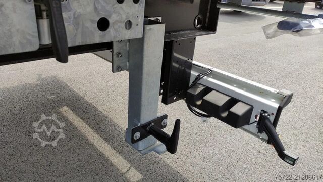 Loading platform PAVIC TBPA 18-66E Tandem Baustoff Anhänger