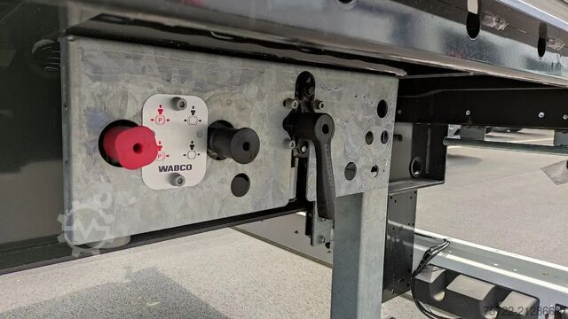 Loading platform PAVIC TBPA 18-66E Tandem Baustoff Anhänger