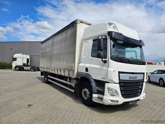 Flatbed truck with tarp DAF DAF CF 310 Space Cab, Gardine, Ladebordwand 1,5