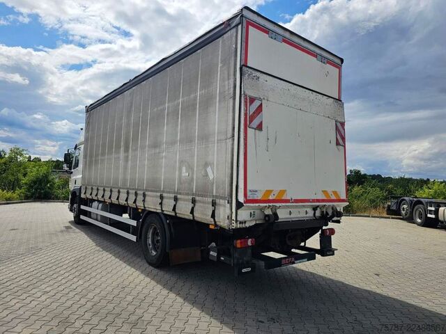 Flatbed truck with tarp DAF DAF CF 310 Space Cab, Gardine, Ladebordwand 1,5