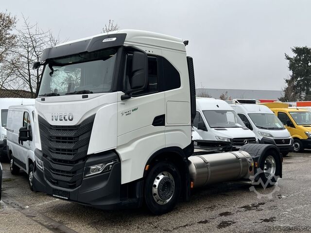 Standard tractor unit IVECO Stralis AS440S46T LNG ACC Intarder BSIS+Kamera
