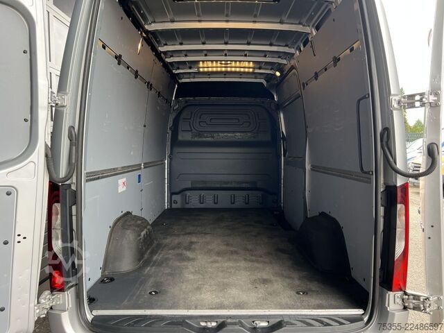Kastenwagen hoch MERCEDES-BENZ Sprinter 319 CDI DISTRONIC NAVI 10MBUX 360° CAM