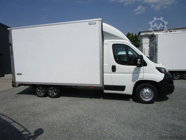 Box van PEUGEOT Boxer  2.0L 130PS*3-Achser+Türen+Rampe hinten*