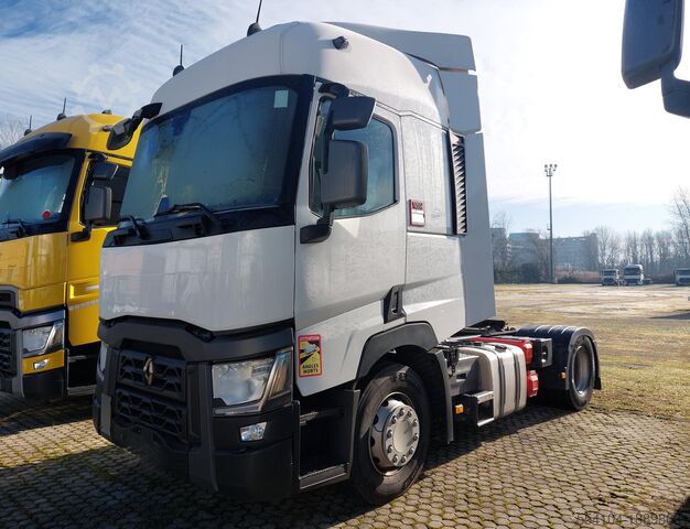 Standard tractor Renault T 480