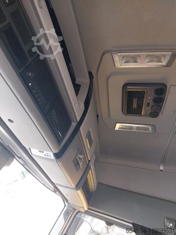 Standard tractor Renault T 480