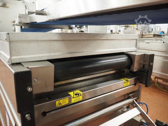 Thermoformer mit Etikettierer Multivac R 530