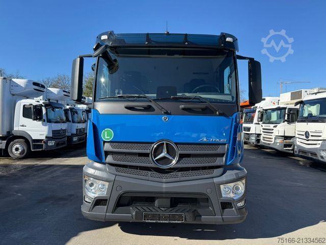 Beverage truck MERCEDES-BENZ ACTROS 2535 L Getränkekoffer 7,55 m LBW 2 T*LENK